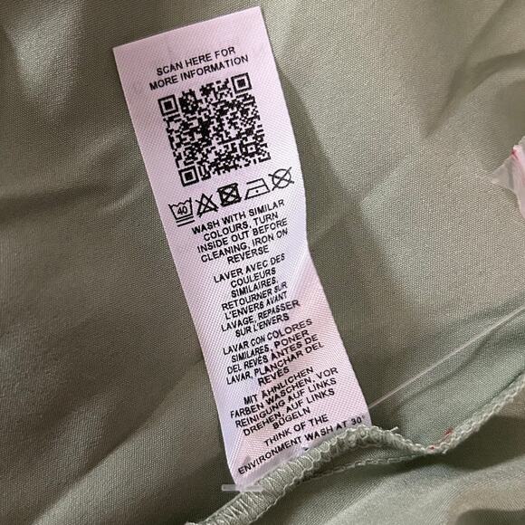 Elegant Green Polka Dot Dress - Picture 6 of 7